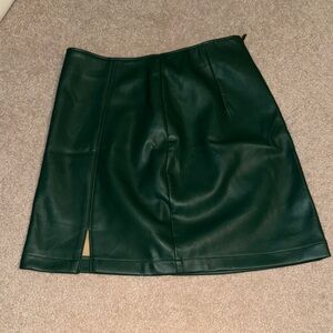 Elegant Green Leather Material Skirt